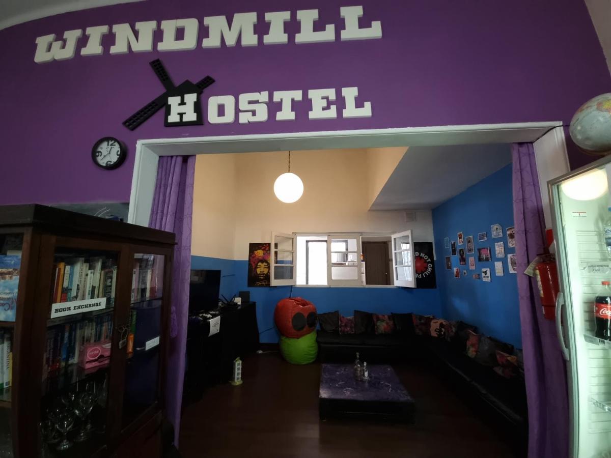 Windmill Hostel Mendoza Esterno foto